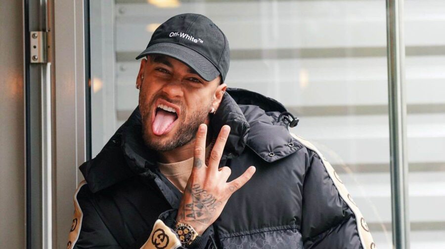 Neymar sofre lesão no tornozelo e vira preocupação do Brasil