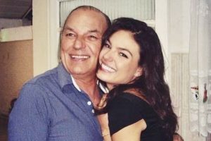 Pai da atriz Isis Valverde morre após sofrer um infarto