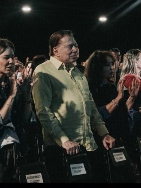Silvio Santos participa da consagração do neto Senor em igreja evangélica nos EUA