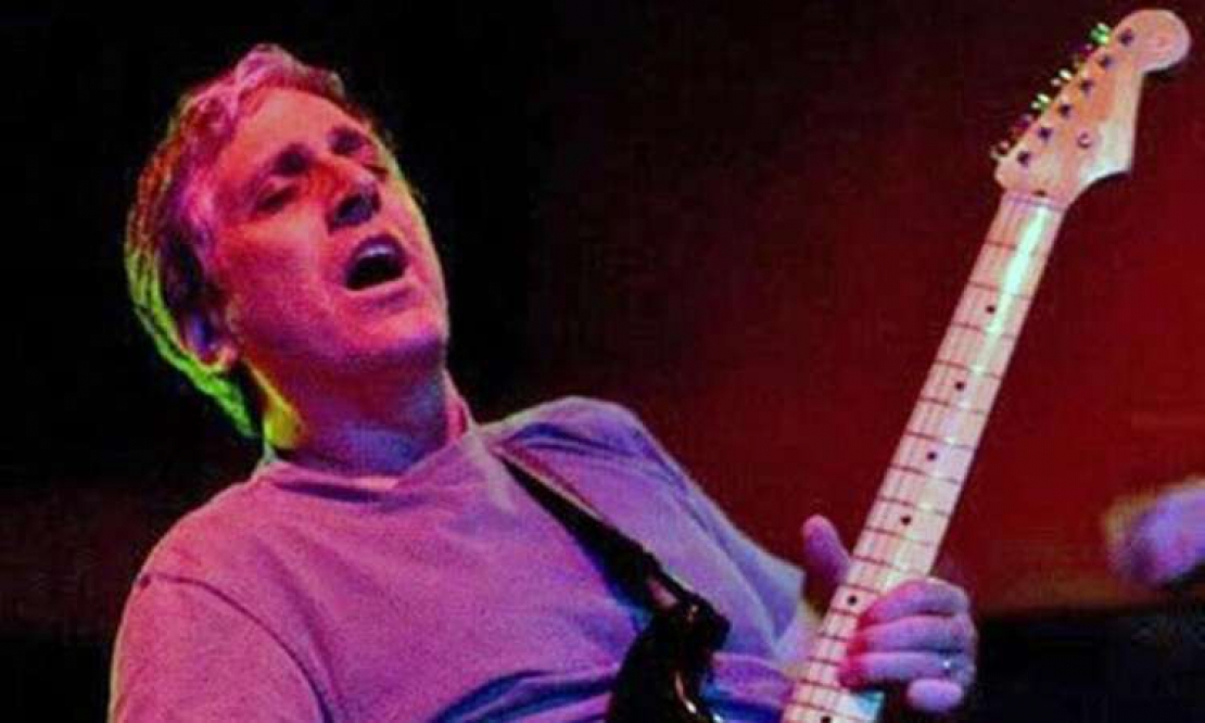 Morre aos 64 anos Jack Sherman, ex-guitarrista do Red Hot Chili Peppers