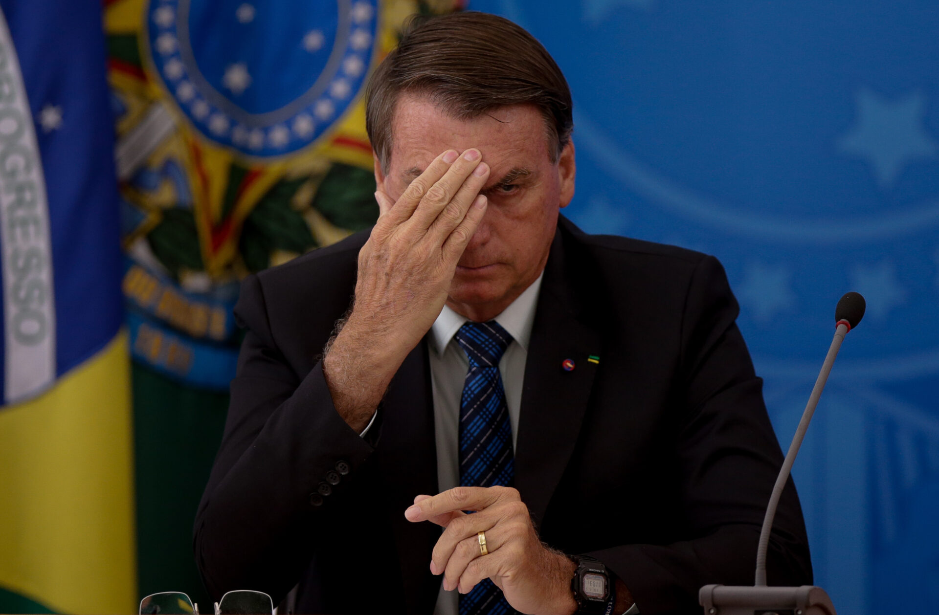 Comandantes das Forças Armadas pedem demissão em protesto contra Bolsonaro