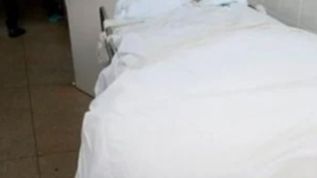 Corpo de vítima de covid apodrece por um dia em hospital até ser removido