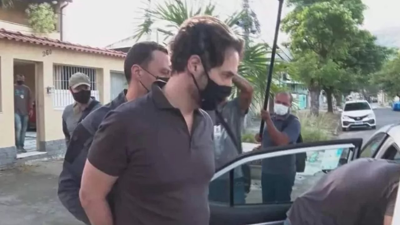 Dr. Jairinho e mãe de Henry Borel são presos no Rio