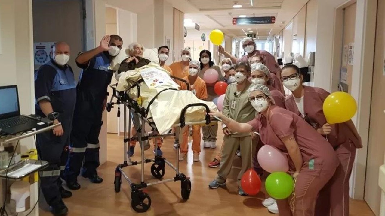 Idosa de 110 anos se recupera da covid e recebe alta de hospital em SP