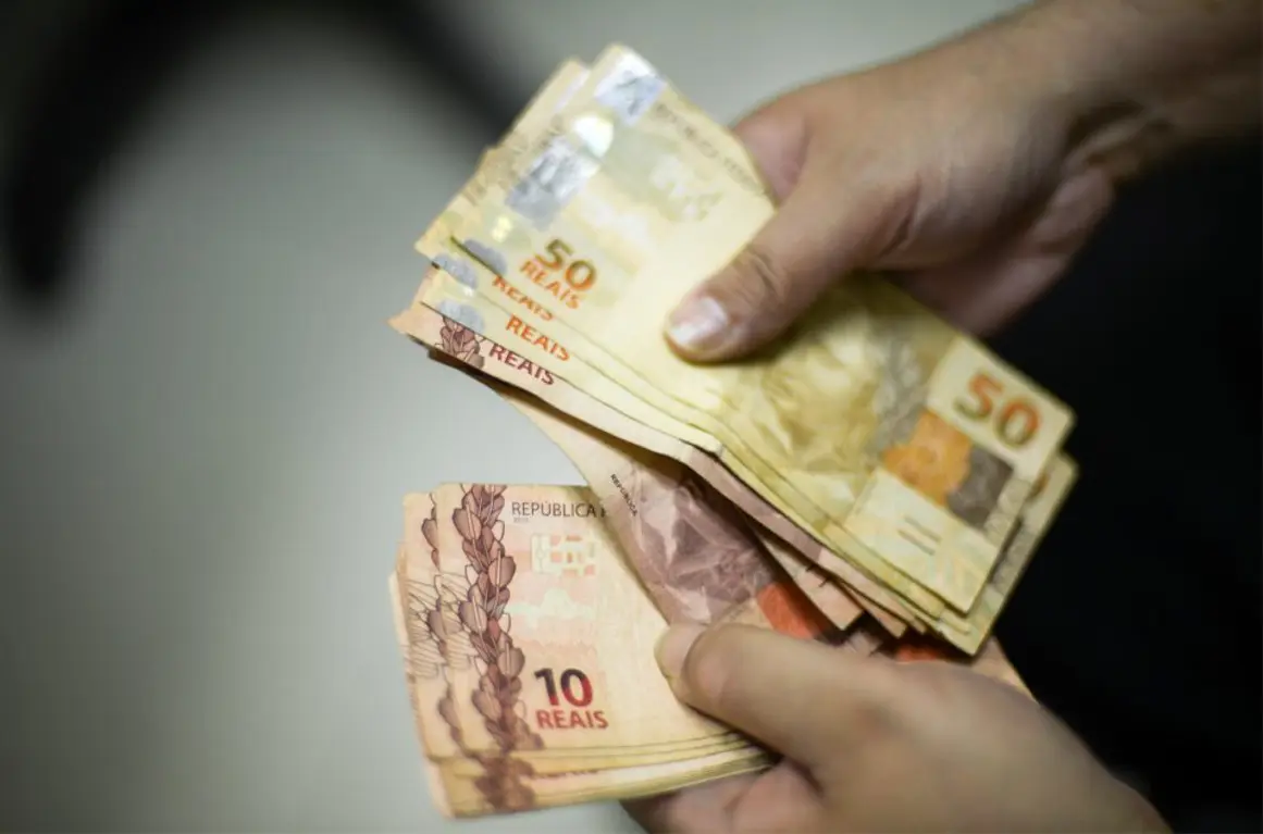 ORÇAMENTO FAMILIAR PERDEU PODER DE COMPRA