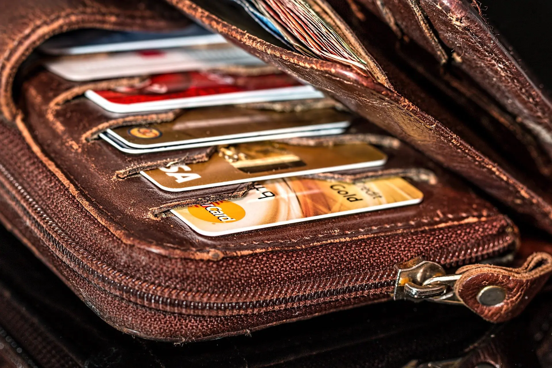 Serasa oferece até 99% de desconto