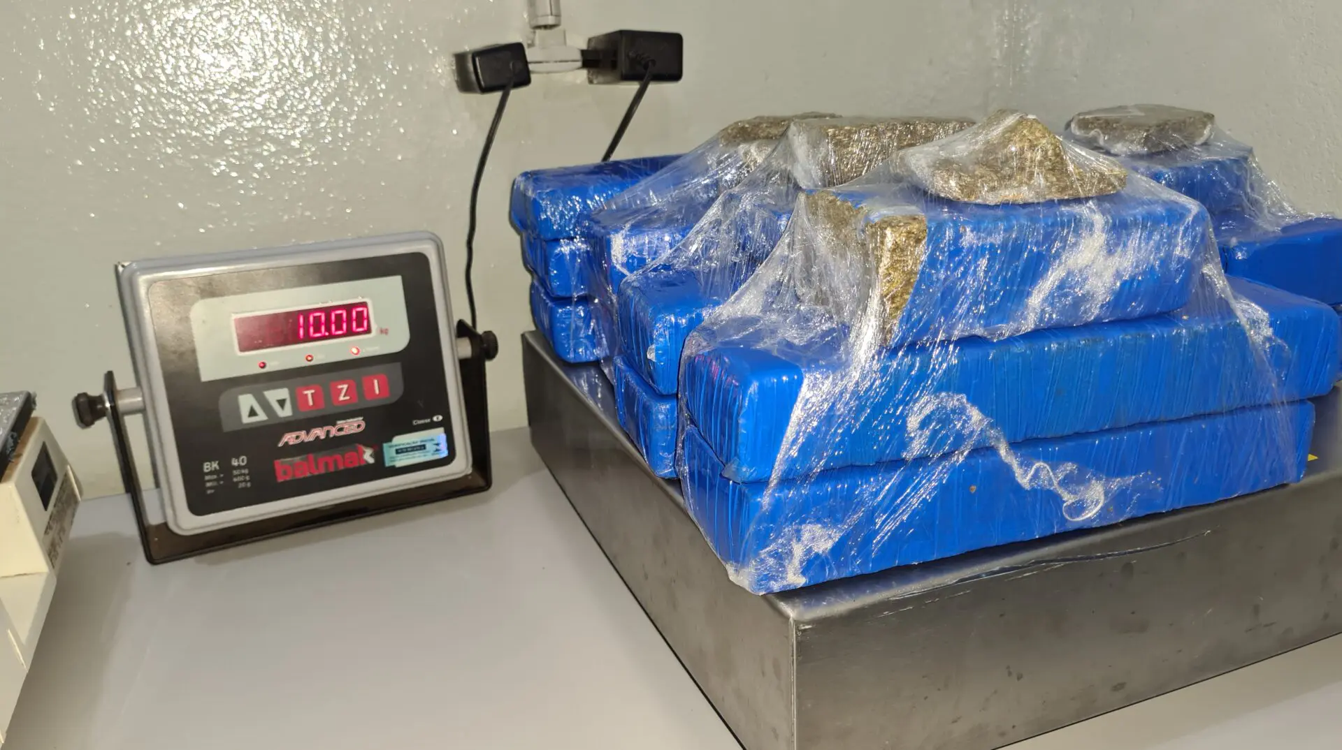 Homem é preso com 10 kg de maconha em Limeira