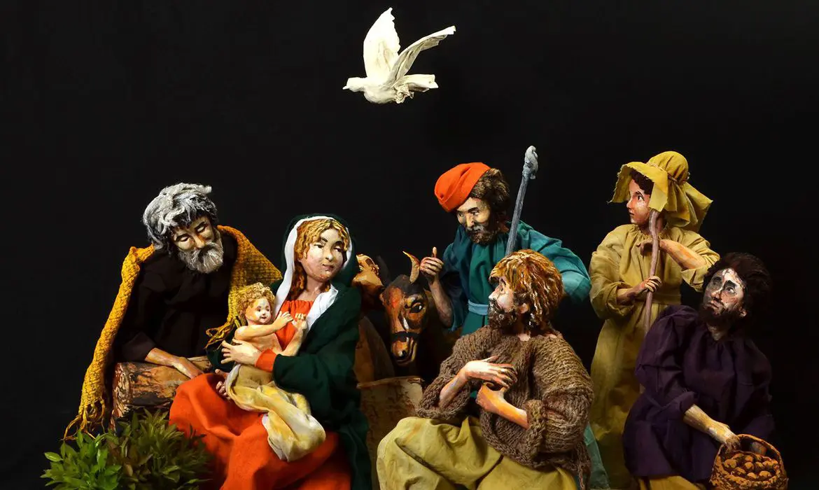 ARTE SACRA PAPEL MACHÊ