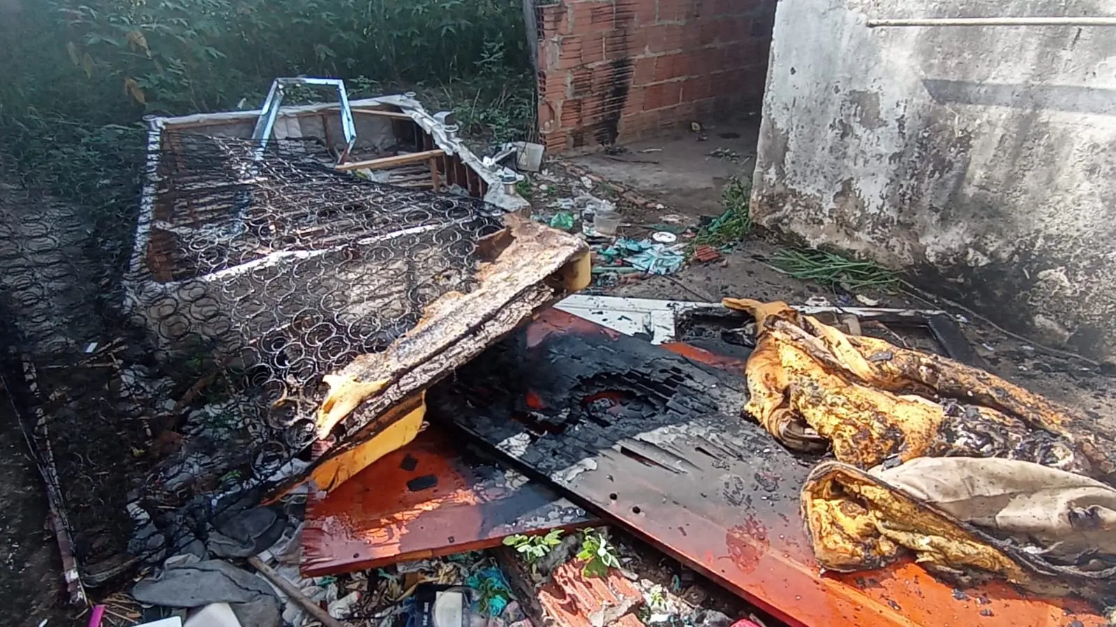 Pai e filho trocam acusações sobre incêndio em residência na Boa Vista, em Limeira
