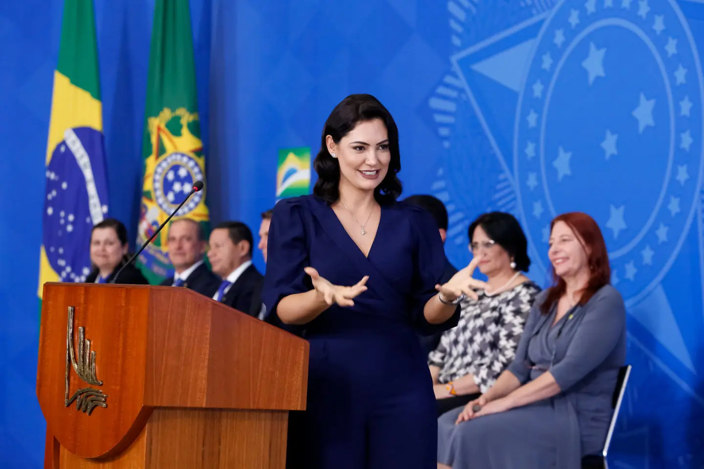 MPF arquiva investigação sobre Michelle Bolsonaro por suposto favorecimento em empréstimos