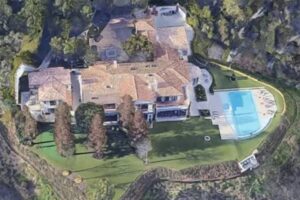 Adele compra mansão de Sylvester Stallone
