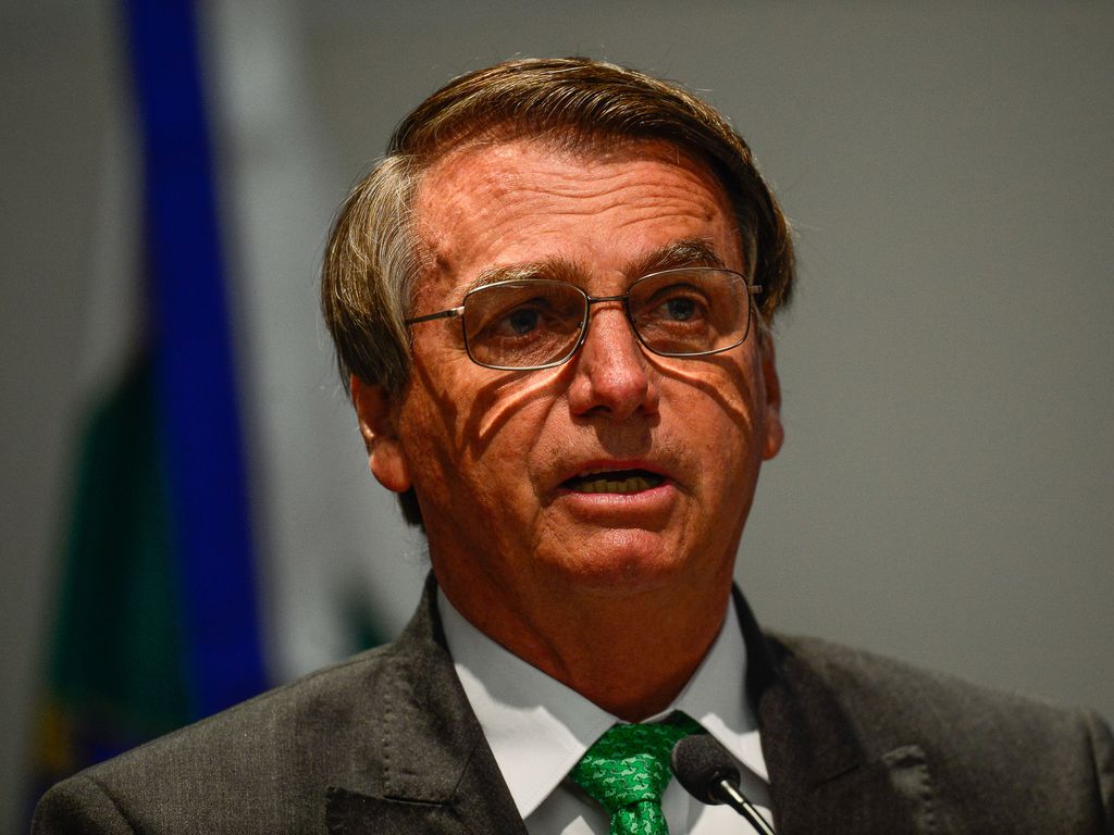 Bolsonaro cita militares e diz a empresários que eleição é tema de segurança nacional