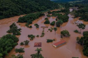 Chuvas em Minas Gerais deixam 10 mortos em 24 horas