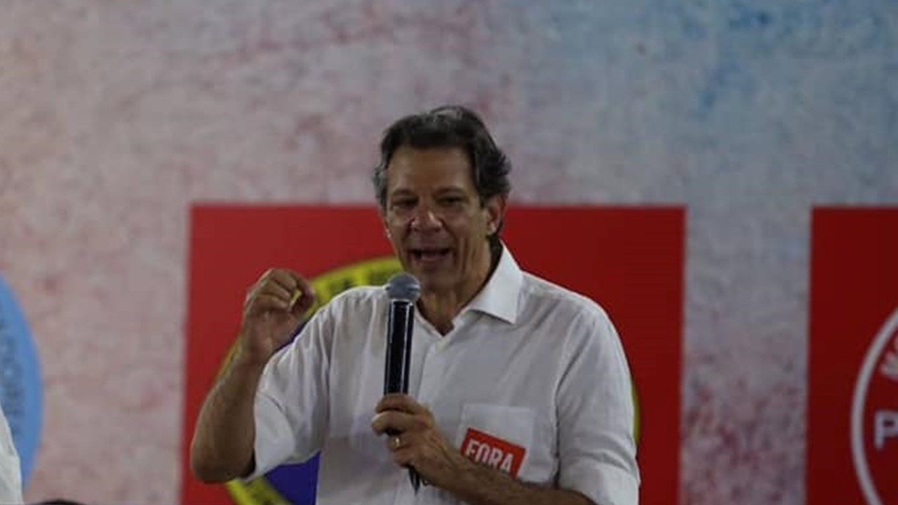 Haddad testa positivo para covid e compara sintomas a rinite alérgica