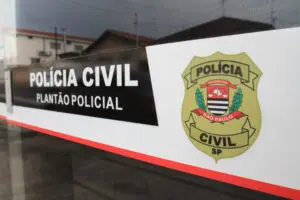 três casos de subtração de veículos