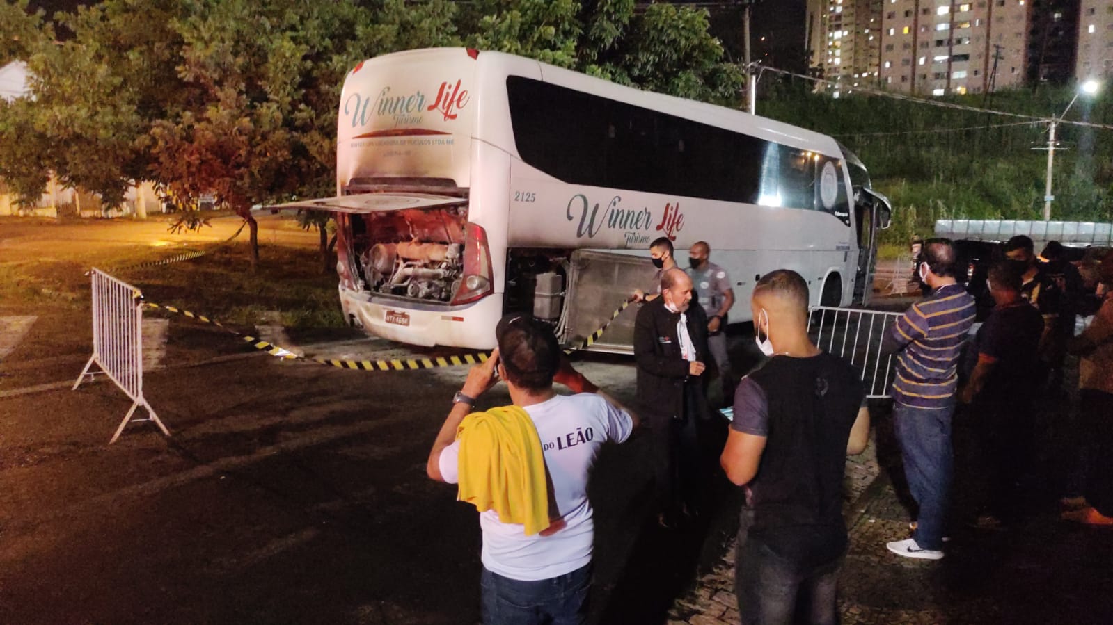 Ônibus de torcida da Inter de Limeira é atacado por torcedores da Ponte Preta durante jogo em Campinas