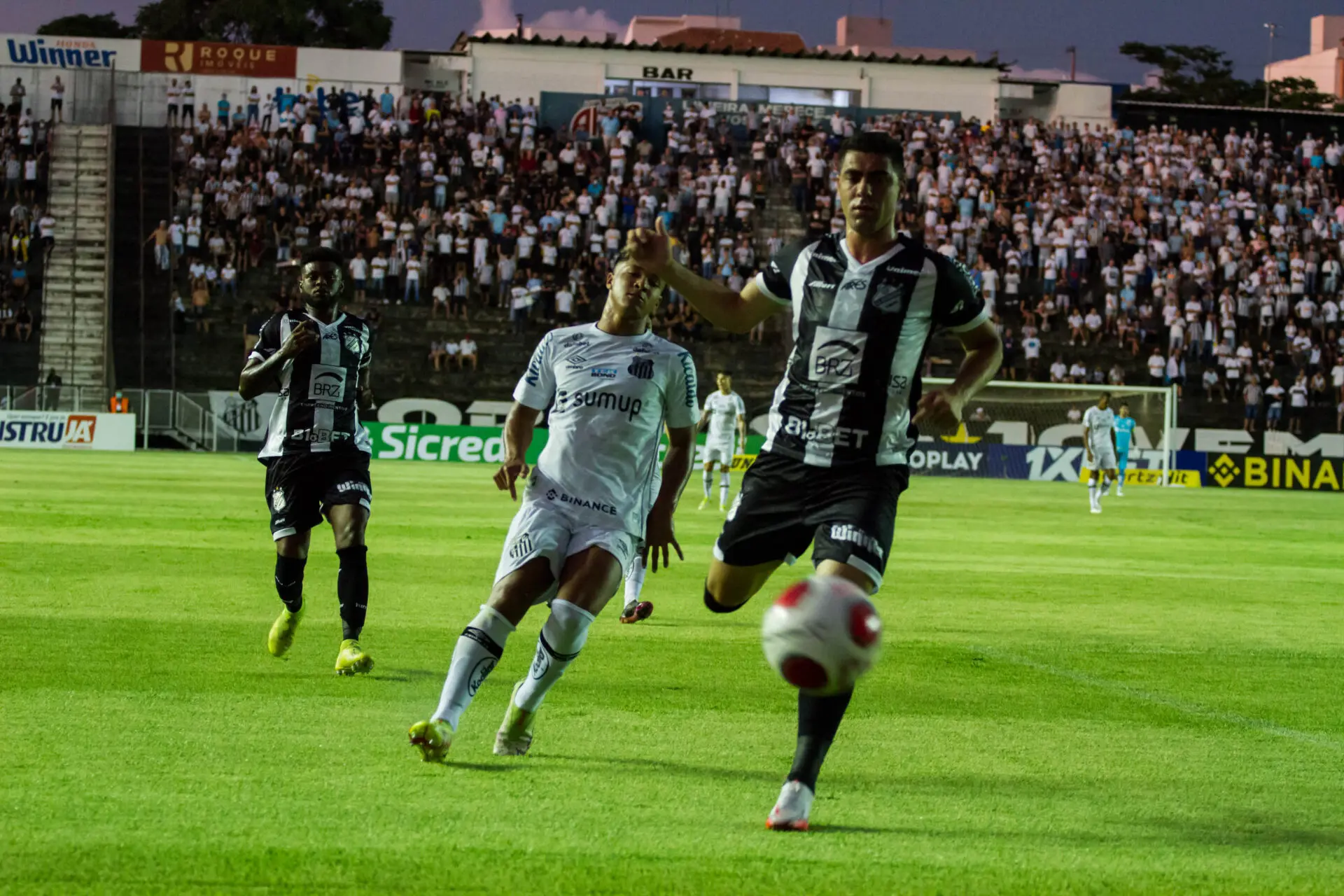 Inter de Limeira enfrenta a Ponte Preta em Campinas em busca da primeira vitória no Paulistão