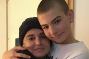 Filho de Sinead O'Connor é encontrado morto na Irlanda