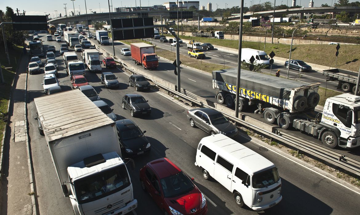 Aniversário de São Paulo deve movimentar mais de 5 milhões de veículos