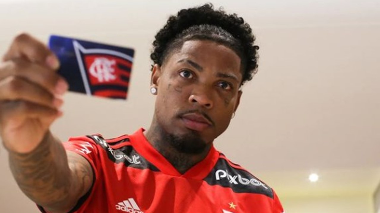 Flamengo acerta a contratação de Marinho, agora ex-Santos