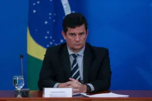 Ação do TCU sobre salário de Moro em consultoria gera divisão na campanha do ex-juiz
