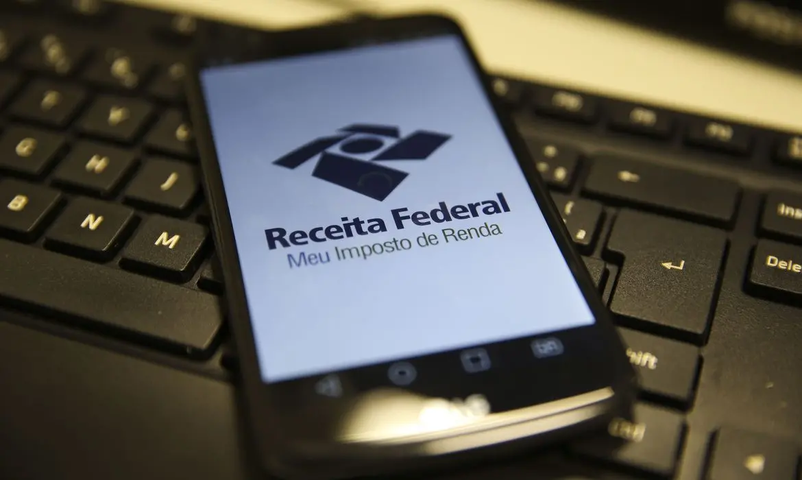 Receita paga nesta segunda-feira (31) lote residual de restituição do IRPF de janeiro