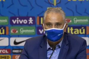 Tite convoca seleção brasileira com Daniel Alves e sem Neymar