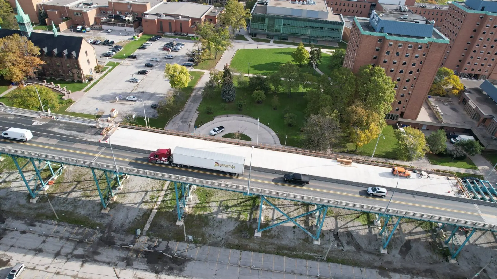 Canadá reabre ponte bloqueada e prende mais de 20 manifestantes antivacina