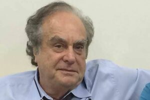 Morre Arnaldo Jabor, jornalista e cineasta do cinema novo, aos 81 anos
