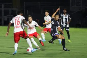 Inter sai na frente, leva a virada e é goleada pelo Red Bull Bragantino fora de casa pelo Paulistão