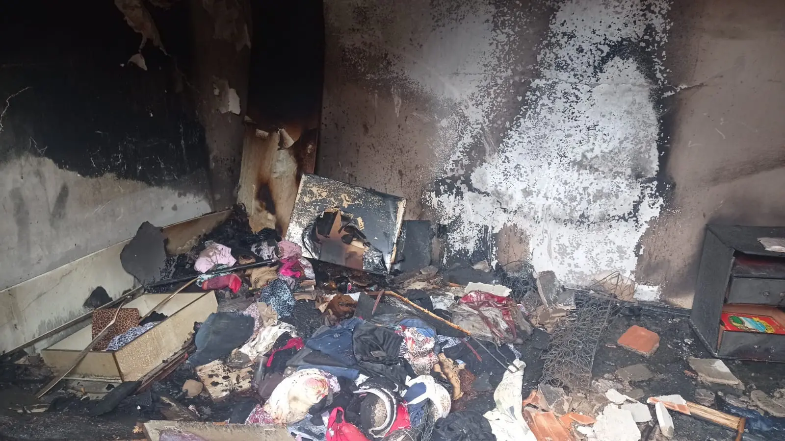 Morre na Santa Casa mulher que ateou fogo no próprio cabelo após fim de relacionamento