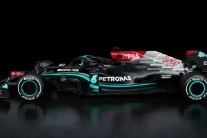 Mercedes apresenta carro com o qual tentará manter hegemonia na F-1