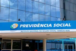 Veja quem ainda pode pedir a revisão da vida toda do INSS