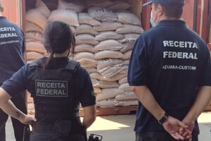 Receita Federal encontra mais de uma tonelada de cocaína no Porto de Santos