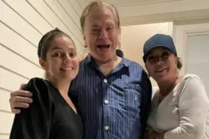 Descuido expõe Silvio Santos a imagem constrangedora e web reage