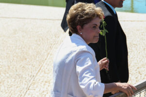 Dilma chama Arthur do Val de nefasto e relembra ataques do MBL em seu impeachment