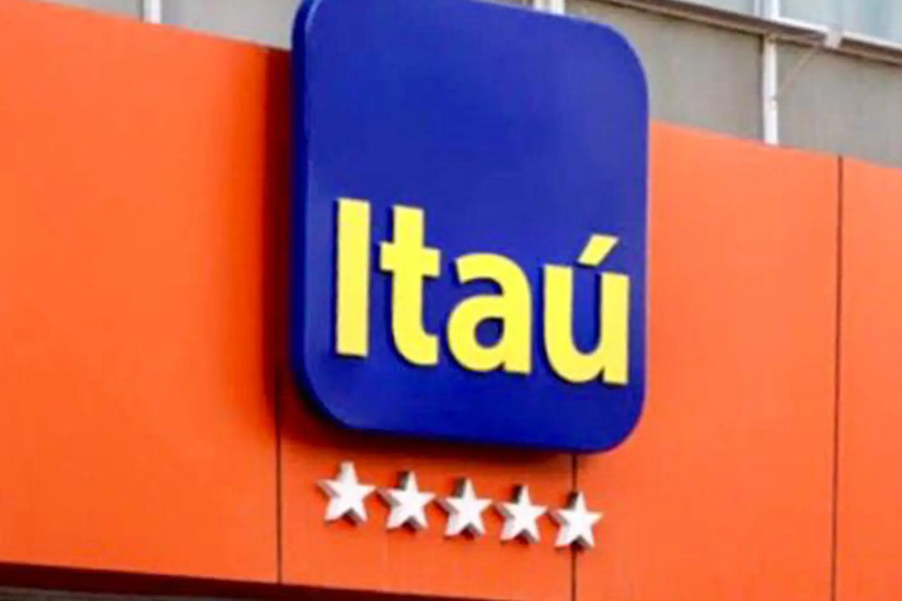 Clientes do Itaú apontam saques e depósitos não identificados em suas contas