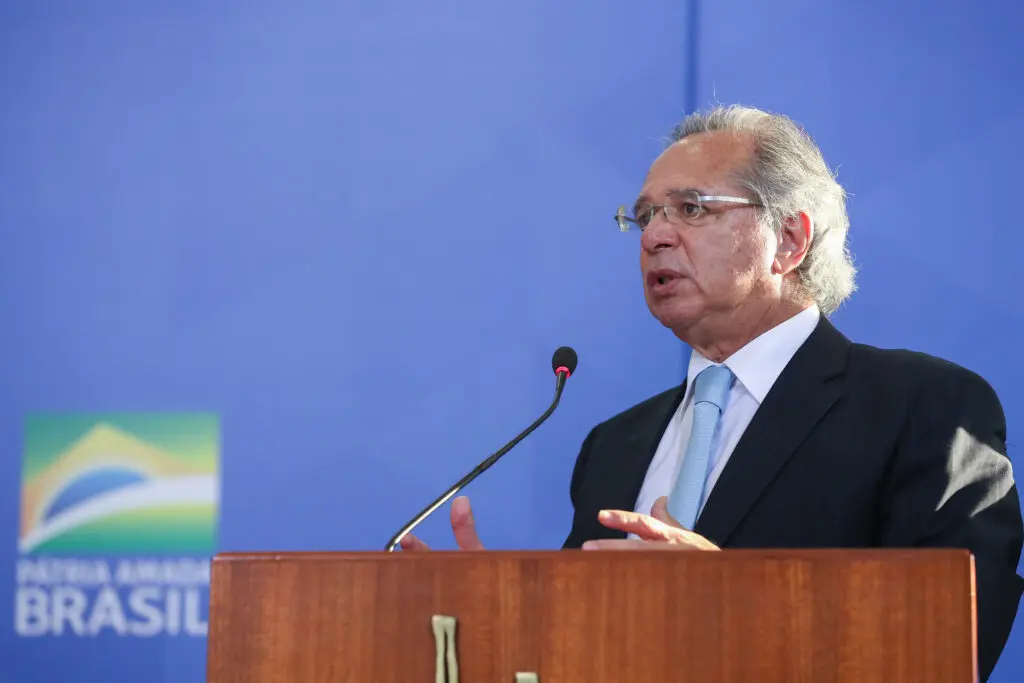 Paraguai rebate Guedes após ministro dizer que país virou 'estado brasileiro mais rico'