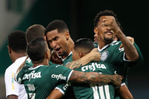 Palmeiras vence Bragantino no Paulista e faz nona final com Abel Ferreira
