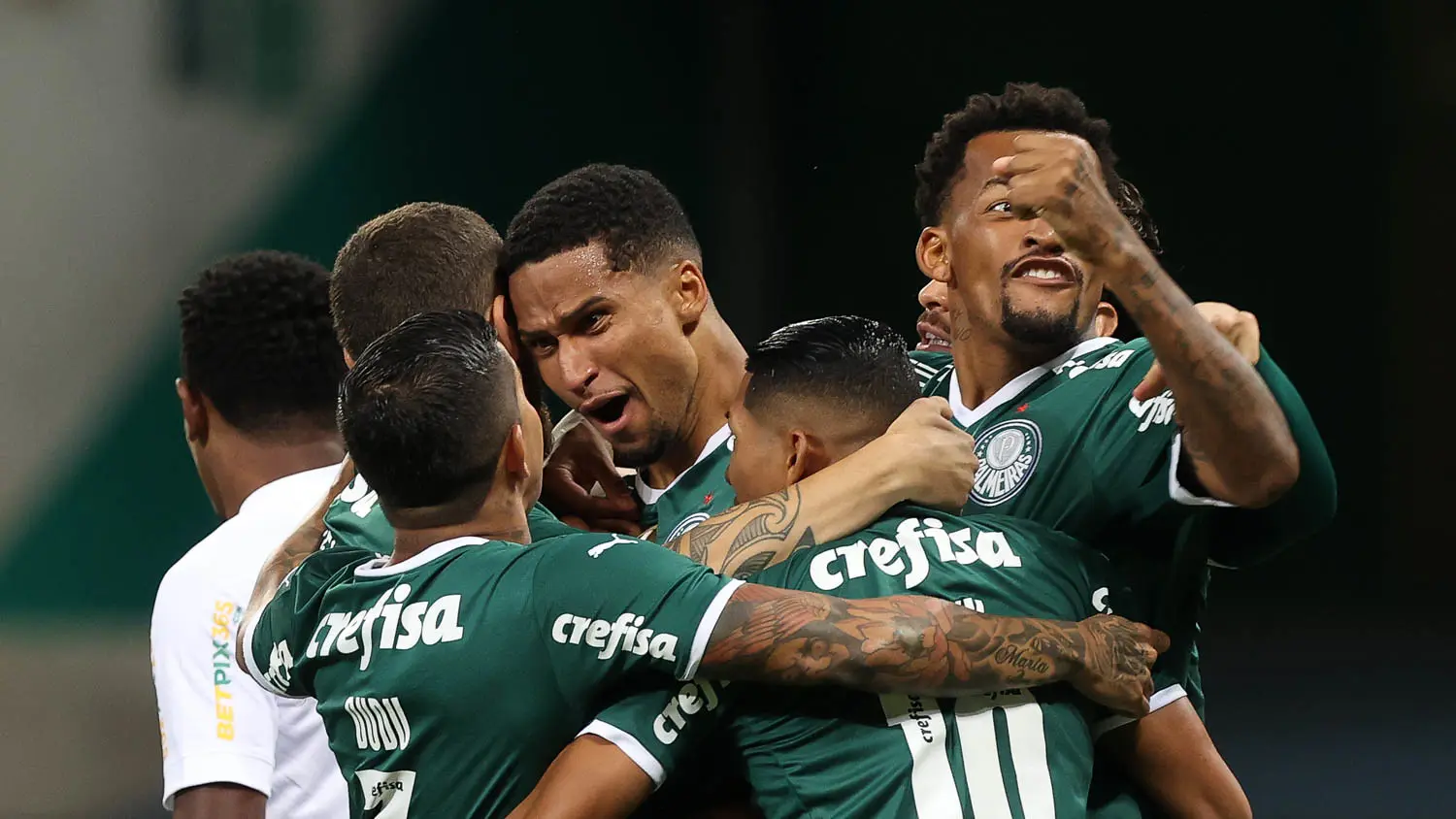 Alviverde enfrenta Corinthians em partida de ida da semifinal do