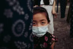 Pior surto de covid na China confina 17 milhões e testa política de tolerância zero