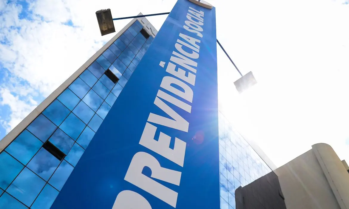 INSS volta a agendar atendimento presencial
