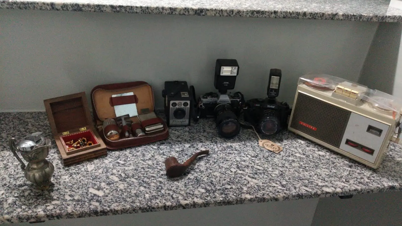 Suspeito de furto é encontrado escondido embaixo de mesa em Limeira