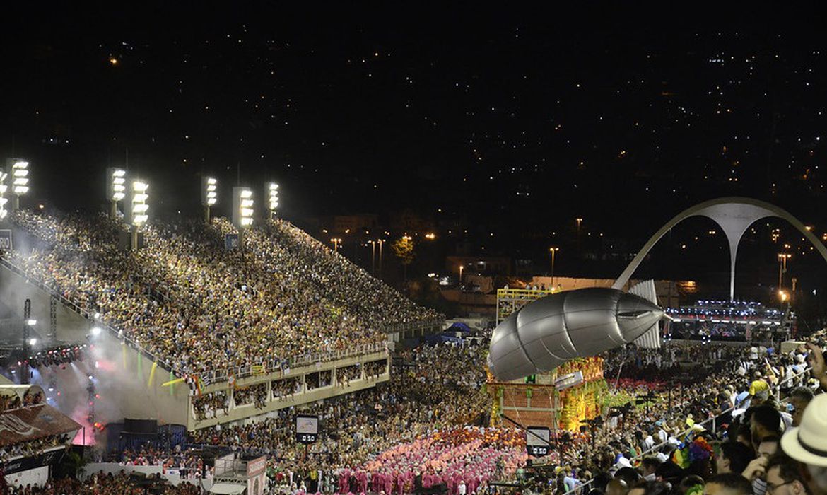 Carnaval fora de época já foi celebrado em outros momentos no Brasil; entenda