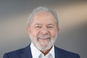 Sob pressão, Lula pode trocar marqueteiro, mas manter Franklin Martins