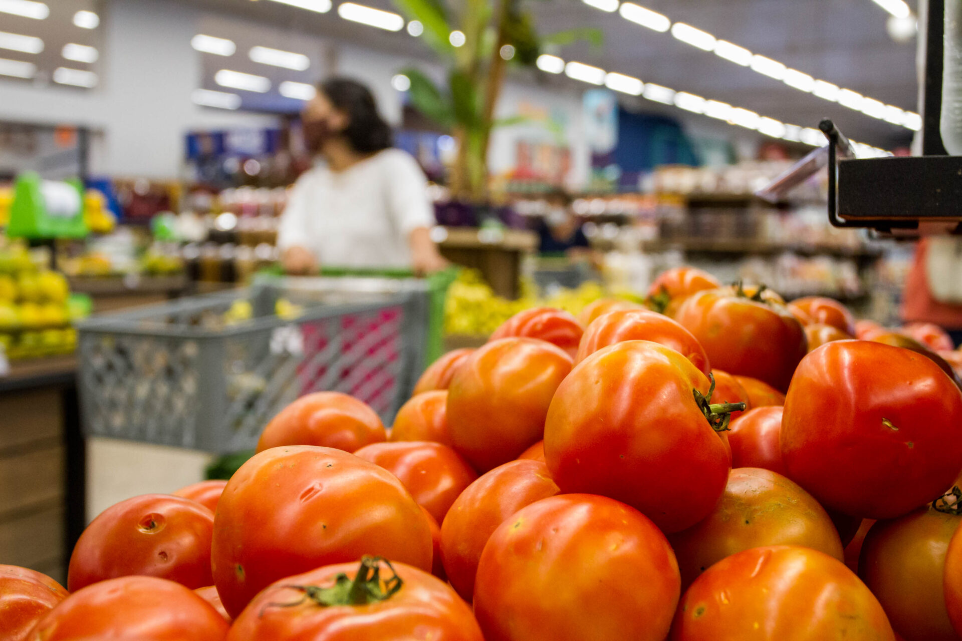 Supermercados e shoppings de Limeira não abrem neste domingo, feriado de 1º de maio