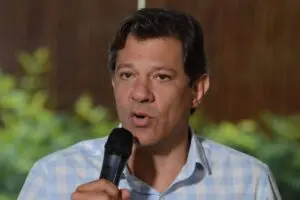 A Hora do Trabalhador entrevista Haddad na segunda