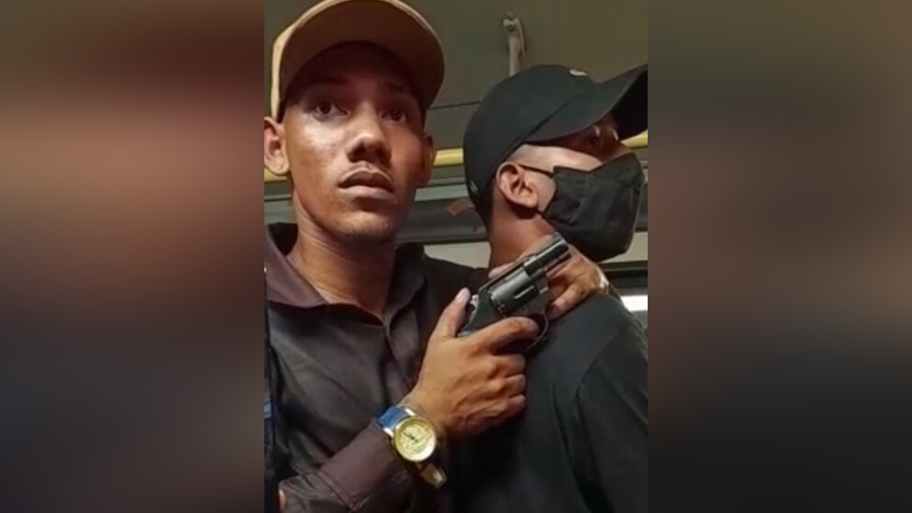 Dupla 'sequestra' ônibus após assalto que terminou com militar morto no PA