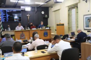 Câmara de Araraquara aprova projeto de lei conhecido como 'IPTU dos mortos'