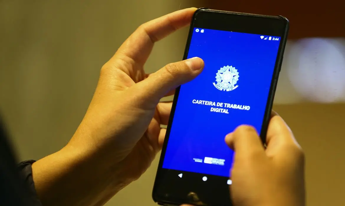 desemprego Brasil; carteira de trabalho; emprego